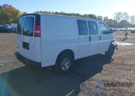 2007 Chevrolet Express Work Van из США, поврежденный, VIN 1GCHG35U471229524
